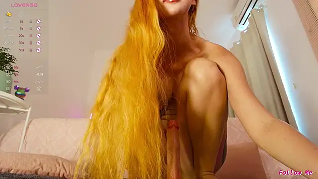 Snapshot of AudreyDevil chatting on 27, 10, 2025 AudreyDevil online show from 27, 10, 2025