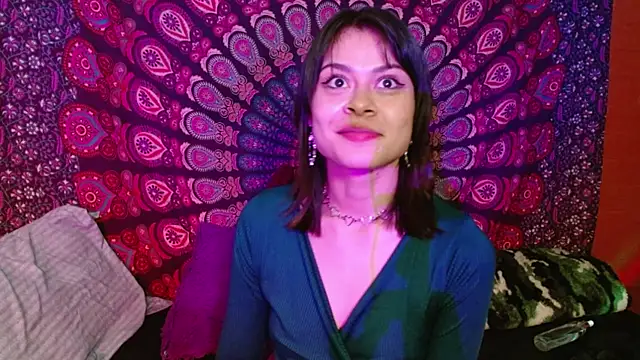 AbbySccott online show from 15, 12, 2024