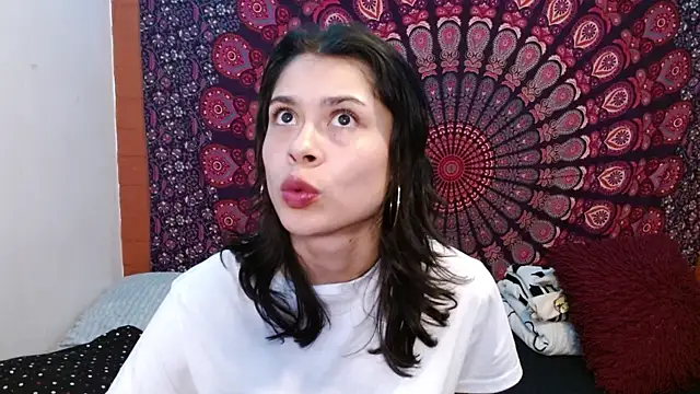 AbbySccott online show from 7, 11, 2025