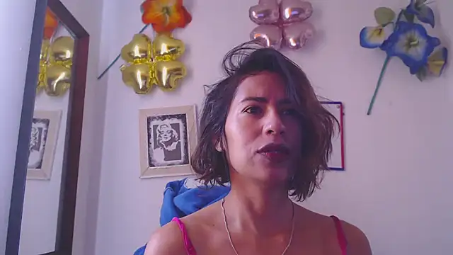 Snapshot of fantasty_nylon chatting on 13, 2, 2025 fantasty nylon online show from 13, 2, 2025