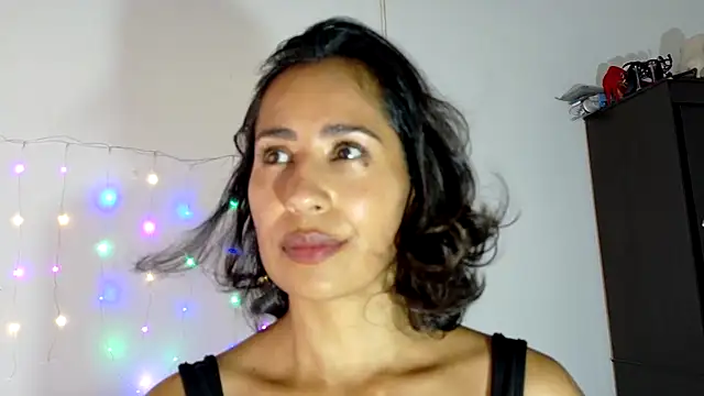 fantasty nylon online show from 5, 2, 2026