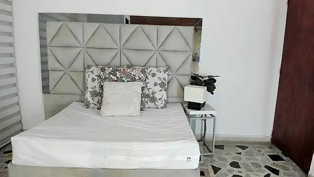 nina pons online show from 8, 9, 2025