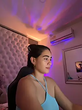 Snapshot of ZarahEvans chatting on 13, 11, 2025 ZarahEvans online show from 13, 11, 2025