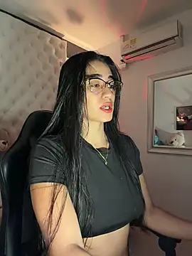 ZarahEvans online show from 5, 2, 2026