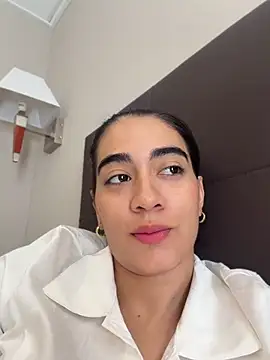 ZarahEvans online show from 7, 6, 2026