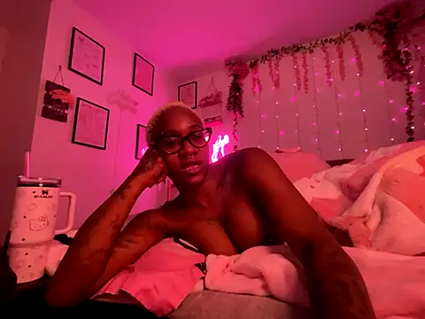 VixenCapri online show from 16, 11, 2025