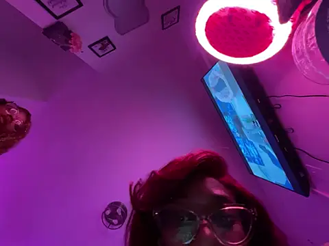 VixenCapri online show from 8, 1, 2026