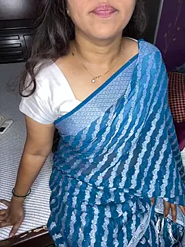 Snapshot of kannadatelugugirl chatting on 17, 9, 2025 kannadatelugugirl online show from 17, 9, 2025