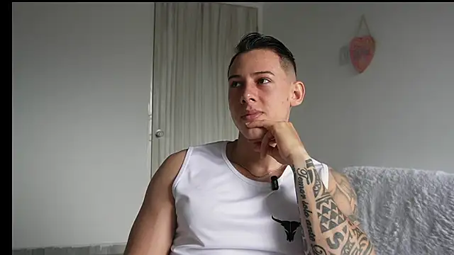 Muscle King Cum online show from 13, 5, 2026