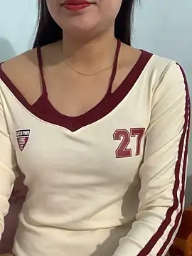 Snapshot of Hoanami chatting on 4, 1, 2025 Hoanami online show from 4, 1, 2025