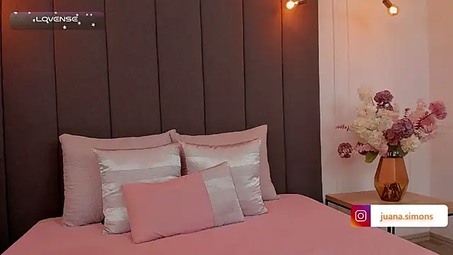 JuanaSimons online show from 5, 12, 2024