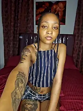 Snapshot of Candiey001 chatting on 13, 12, 2024 Candiey001 online show from 13, 12, 2024