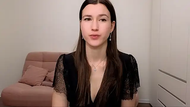 Snapshot of AliciaNewell chatting on 10, 2, 2025 AliciaNewell online show from 10, 2, 2025