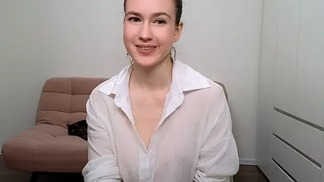 Snapshot of AliciaNewell chatting on 15, 3, 2025 AliciaNewell online show from 15, 3, 2025