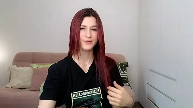 Snapshot of AliciaNewell chatting on 11, 10, 2025 AliciaNewell online show from 11, 10, 2025