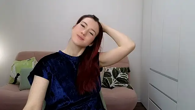 AliciaNewell online show from 4, 11, 2025