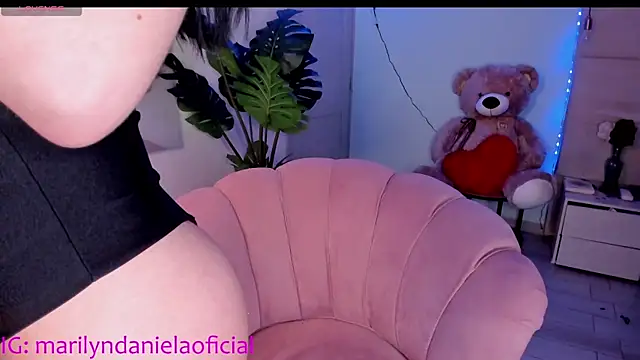 Marily Daniela  online show from 9, 3, 2025