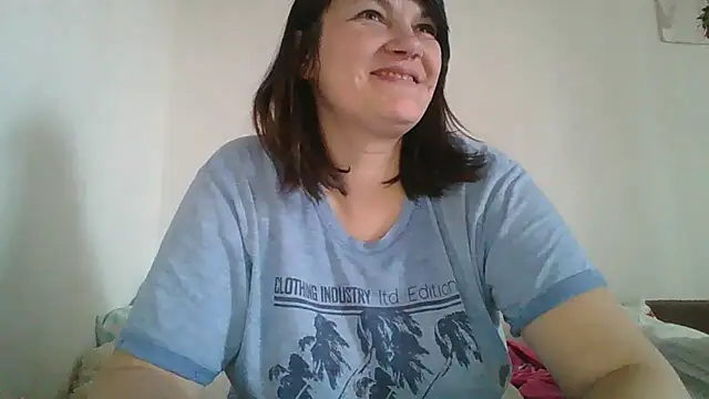 Snapshot of Lucinka1 chatting on 6, 3, 2025 Lucinka1 online show from 6, 3, 2025