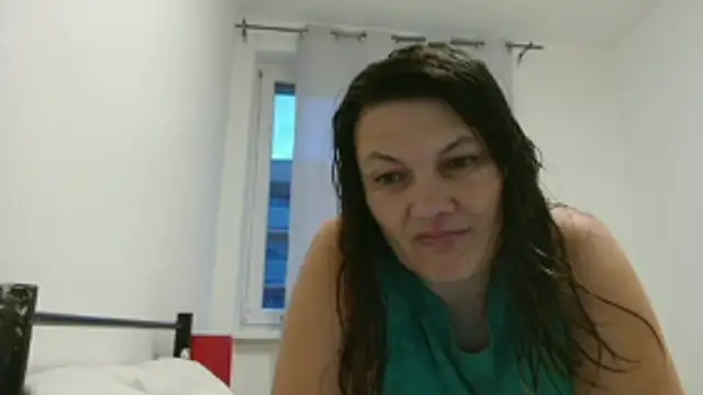 Lucinka1 online show from 10, 10, 2025