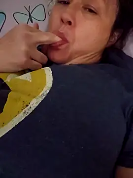 sweetkitty111 online show from 6, 1, 2025