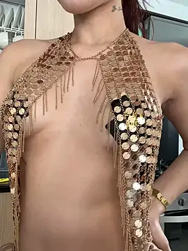 Snapshot of AllieEvans chatting on 2, 3, 2025 AllieEvans online show from 2, 3, 2025