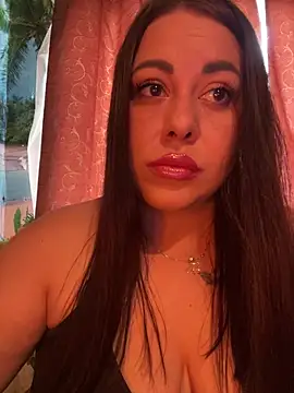 Snapshot of DaisyStreet chatting on 14, 7, 2026 DaisyStreet online show from 14, 7, 2026