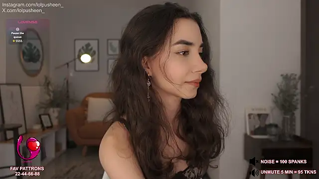 Snapshot of JulietteDee chatting on 15, 5, 2026 JulietteDee online show from 15, 5, 2026