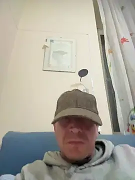Snapshot of maurix9111 chatting on 5, 4, 2026 maurix9111 online show from 5, 4, 2026