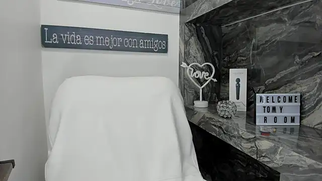 miss danika online show from 29, 9, 2025