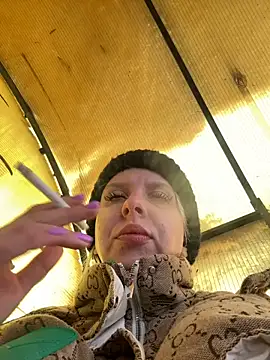 Snapshot of LikaCat chatting on 20, 2, 2025 LikaCat online show from 20, 2, 2025