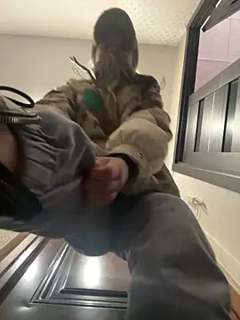 Snapshot of LikaCat chatting on 13, 10, 2025 LikaCat online show from 13, 10, 2025