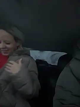 Snapshot of LikaCat chatting on 2, 12, 2025 LikaCat online show from 2, 12, 2025