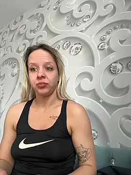 LikaCat online show from 6, 3, 2026