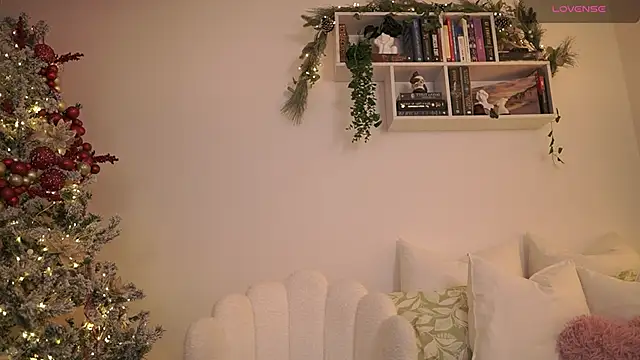 EmilyxRose - online show from 6, 12, 2024