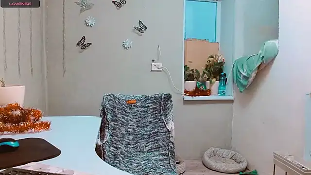 Snapshot of RosaJil chatting on 9, 12, 2024 RosaJil online show from 9, 12, 2024