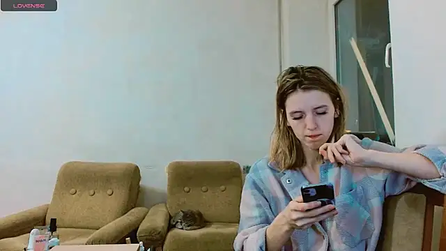 Snapshot of RosaJil chatting on 6, 3, 2025 RosaJil online show from 6, 3, 2025