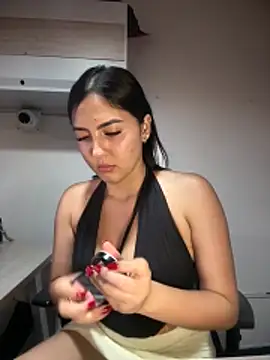 MarianaBenz online show from 3, 4, 2026