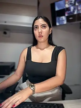 MarianaBenz online show from 11, 4, 2026