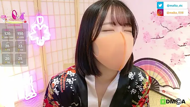 Snapshot of maika08 chatting on 24, 11, 2025 maika08 online show from 24, 11, 2025