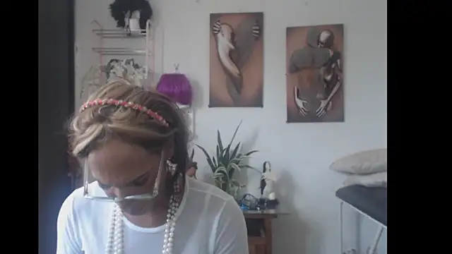 bardotbigcockts online show from 6, 3, 2025