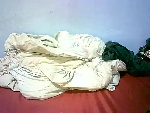 Snapshot of honeypotsweet chatting on 11, 9, 2025 honeypotsweet online show from 11, 9, 2025