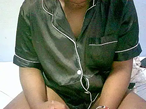 Snapshot of honeypotsweet chatting on 1, 10, 2025 honeypotsweet online show from 1, 10, 2025