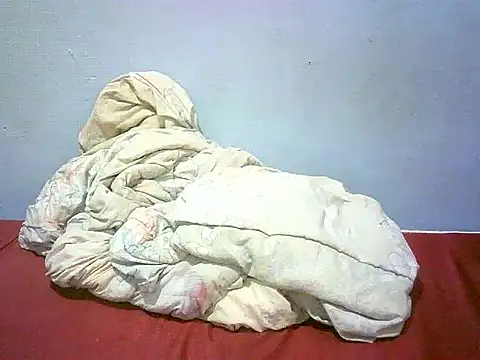 Snapshot of honeypotsweet chatting on 7, 10, 2025 honeypotsweet online show from 7, 10, 2025