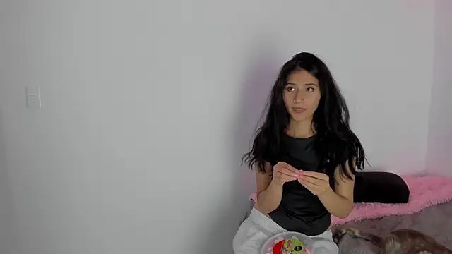 Snapshot of mari_mar69 chatting on 10, 2, 2025 mari mar69 online show from 10, 2, 2025