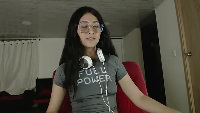 Snapshot of mari_mar69 chatting on 16, 2, 2025 mari mar69 online show from 16, 2, 2025