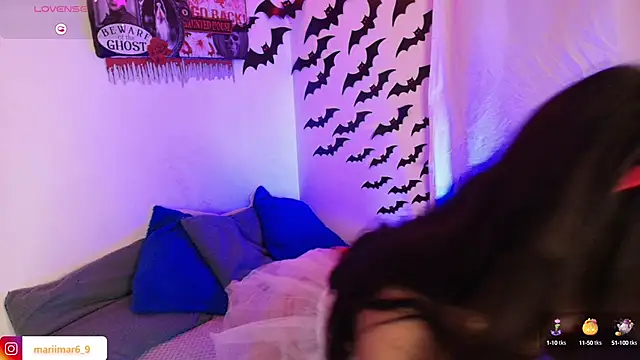 Snapshot of mari_mar69 chatting on 11, 10, 2025 mari mar69 online show from 11, 10, 2025