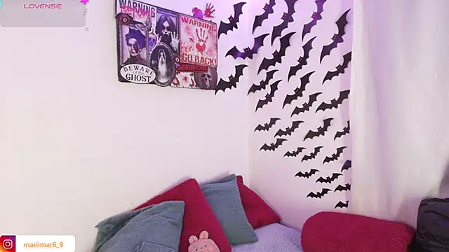 Snapshot of mari_mar69 chatting on 27, 10, 2025 mari mar69 online show from 27, 10, 2025