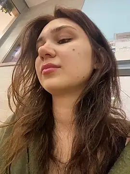 QuitieLia online show from 9, 1, 2025