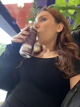 QuitieLia online show from 20, 4, 2026