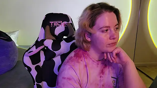 InternetFairy XO online show from 17, 1, 2025